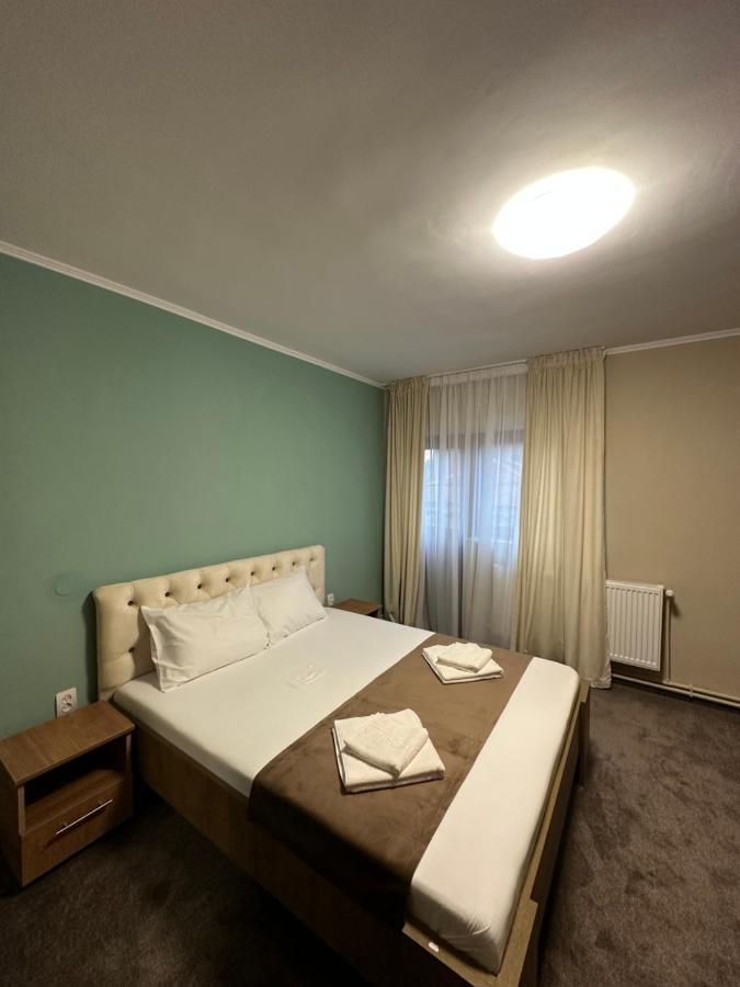 Hotel Freedom&Relax Buzău Zewnętrze zdjęcie